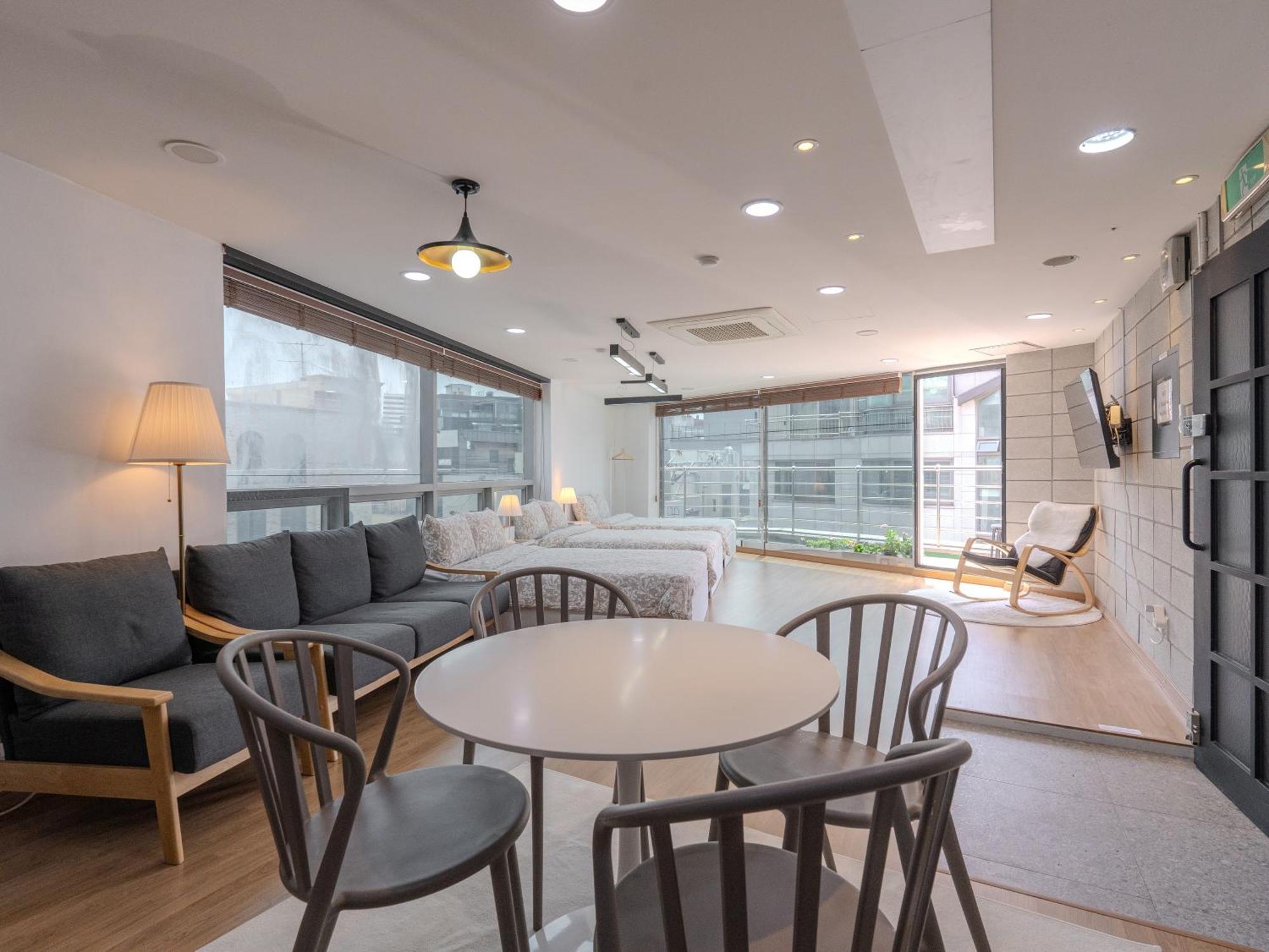 Harmony Stay Seoul Bagian luar foto